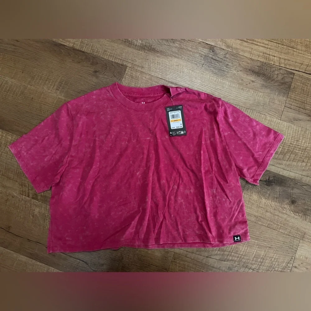 under armor cropped tee